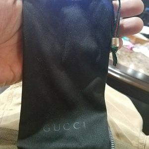 Gucci sunglasses pouch