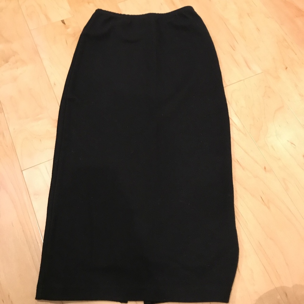 American Apparel black skirt. Size S.