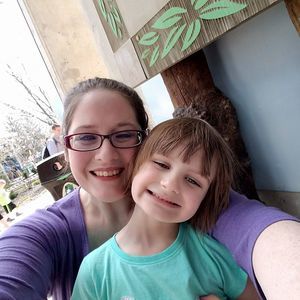 Meet your Posher, Sara