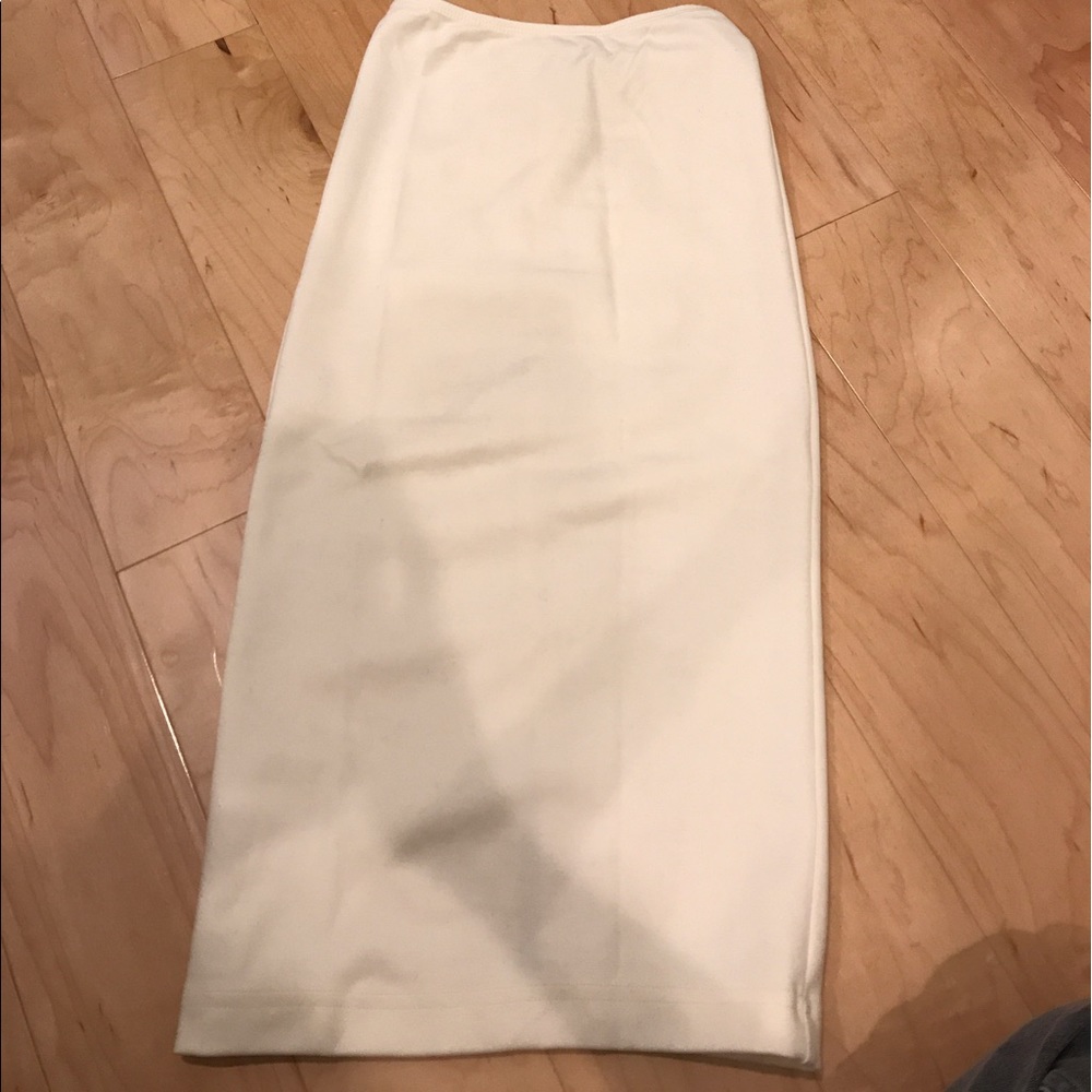 American Apparel cream skirt. Size XS.