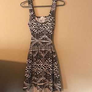 Pacsun white and black dress