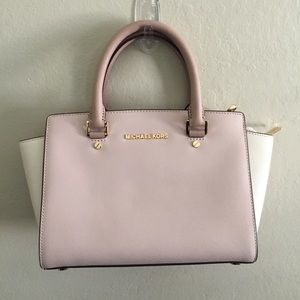 Michael Kors Selma Medium Satchel