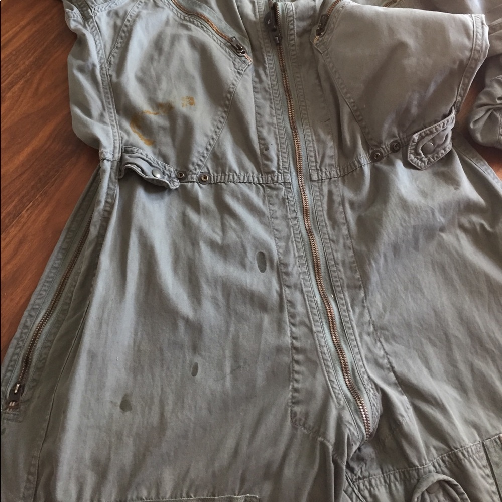 More pictures from flight suit