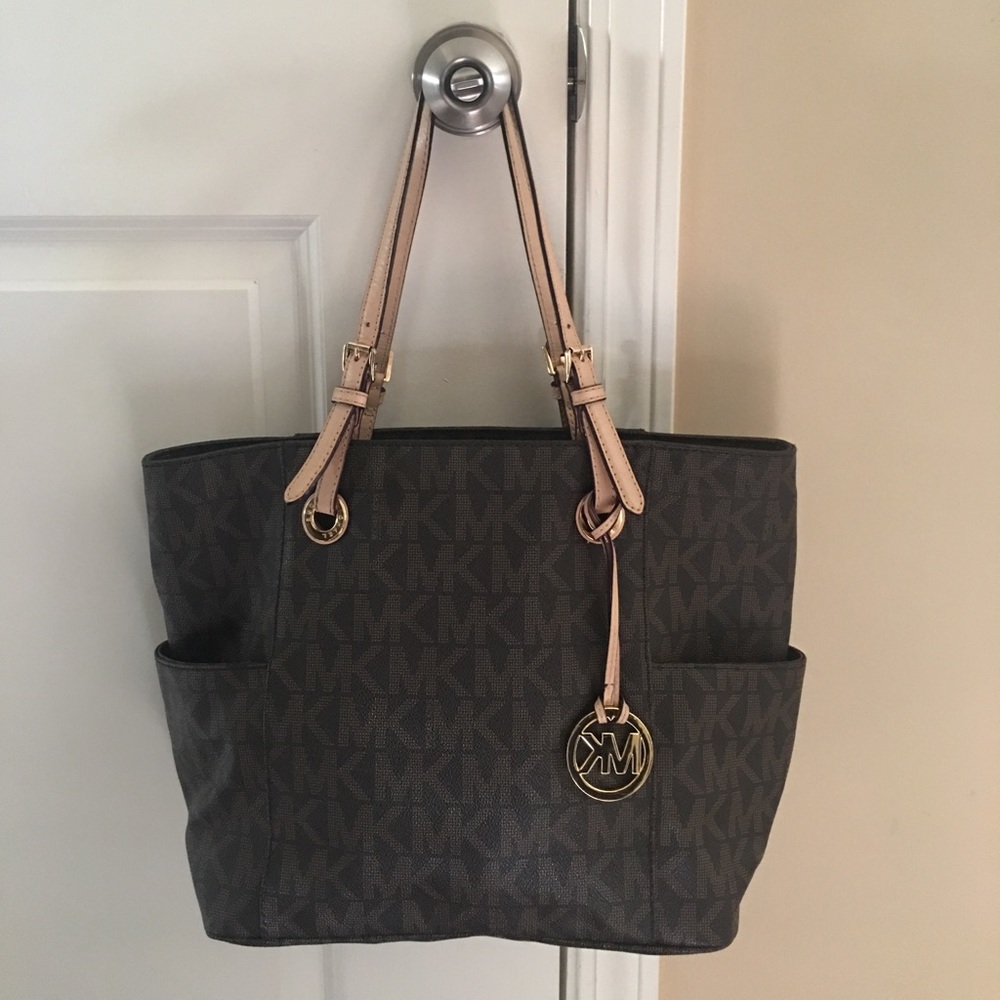Brown Micheal Kors Signature Handbag
