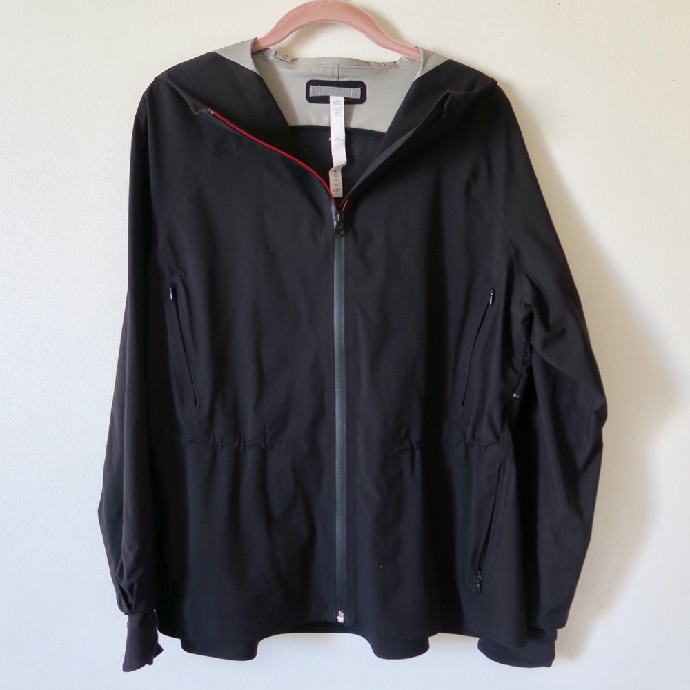 Lululemon Destination &go Jacket Size 8