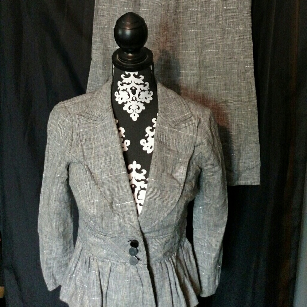 Candie's Linen Blend Suit - Blazer and Pants