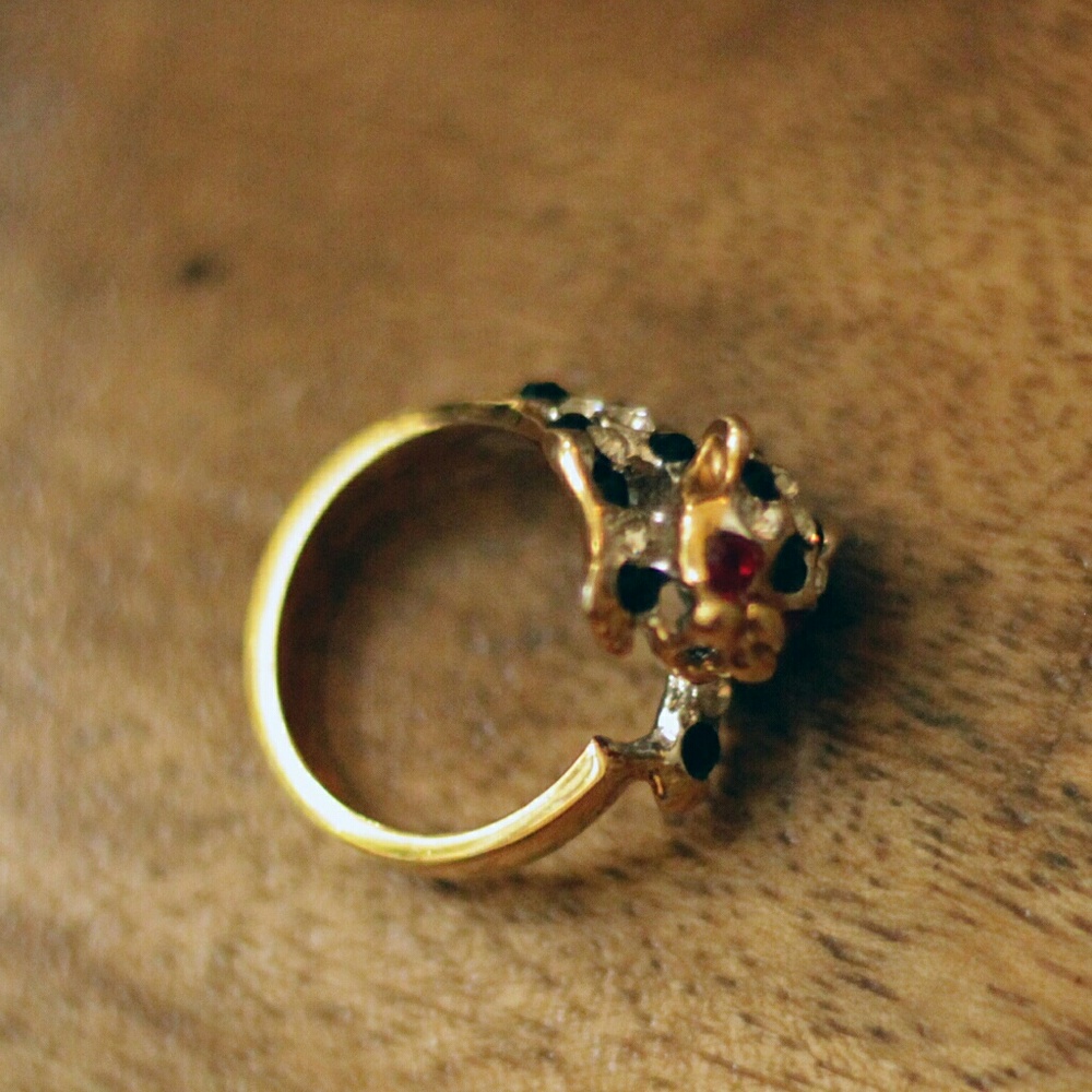 Panther gem ring