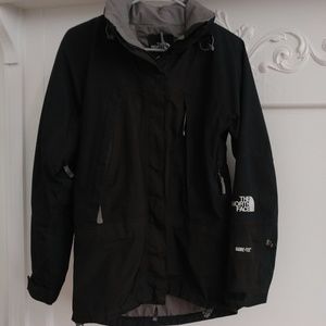 Classic North Face Jacket in Black (small)