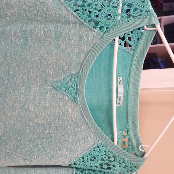 -SOLD -Soft Sweatshirt with lace - Picture 3 of 3