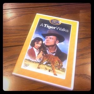 Disney's A TIGER Walks