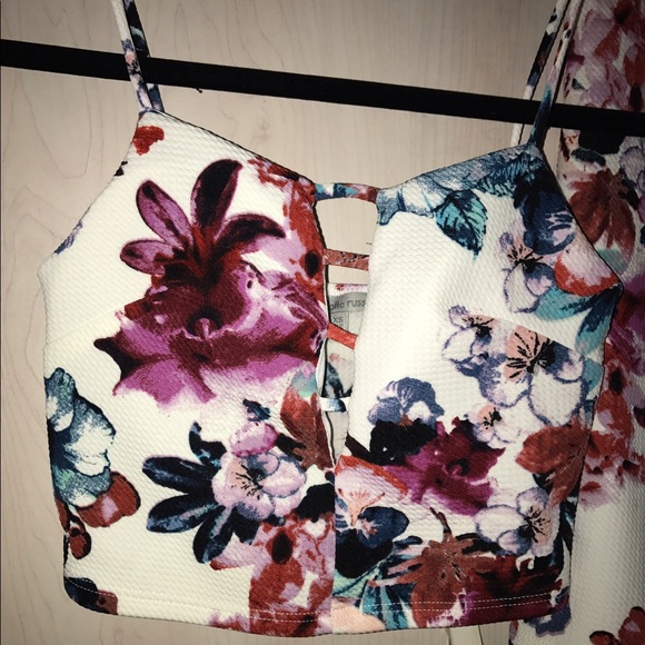 Two piece white floral top and skirt - Picture 3 of 4