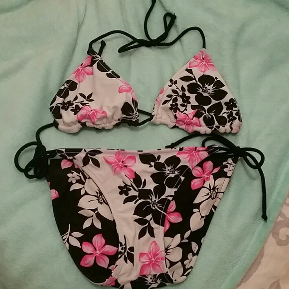 Reversible bikini - Picture 2 of 2