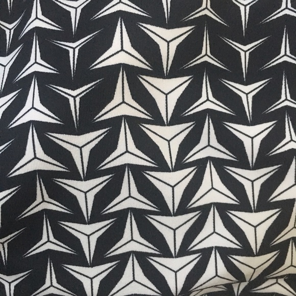 Victoria's Secret Geometric Sports Bra - Picture 3 of 5