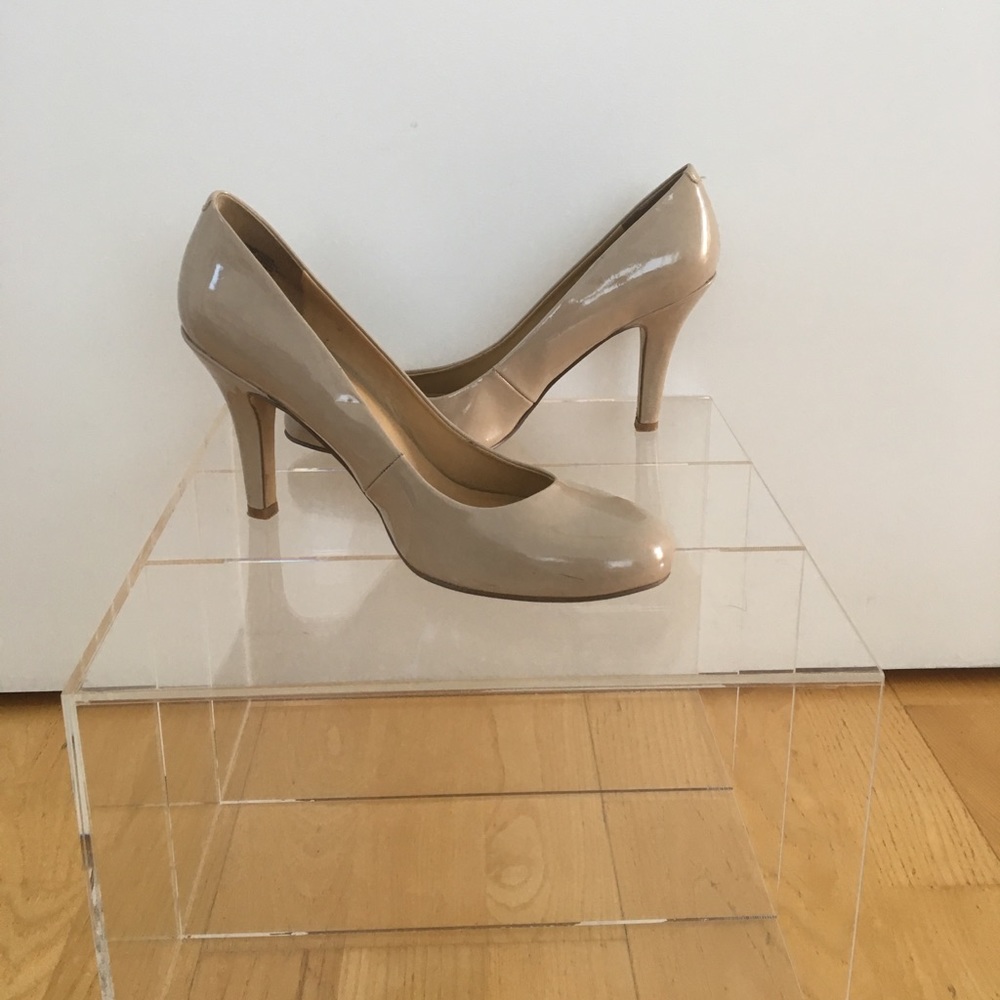 Nine West Nude Pumps