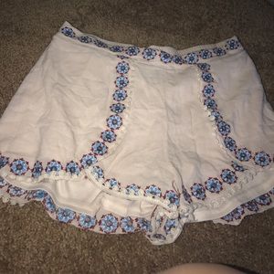 Francesca's flowy shorts