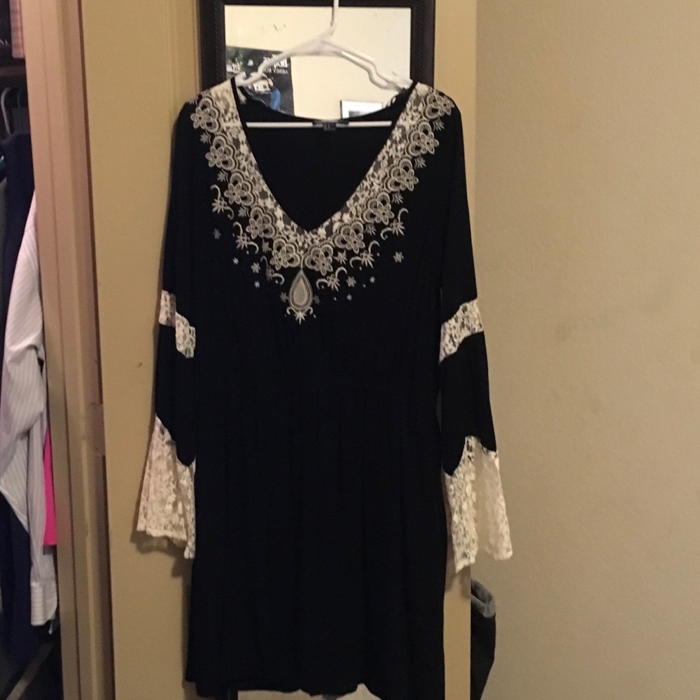 Lace Bell Sleeve Dress