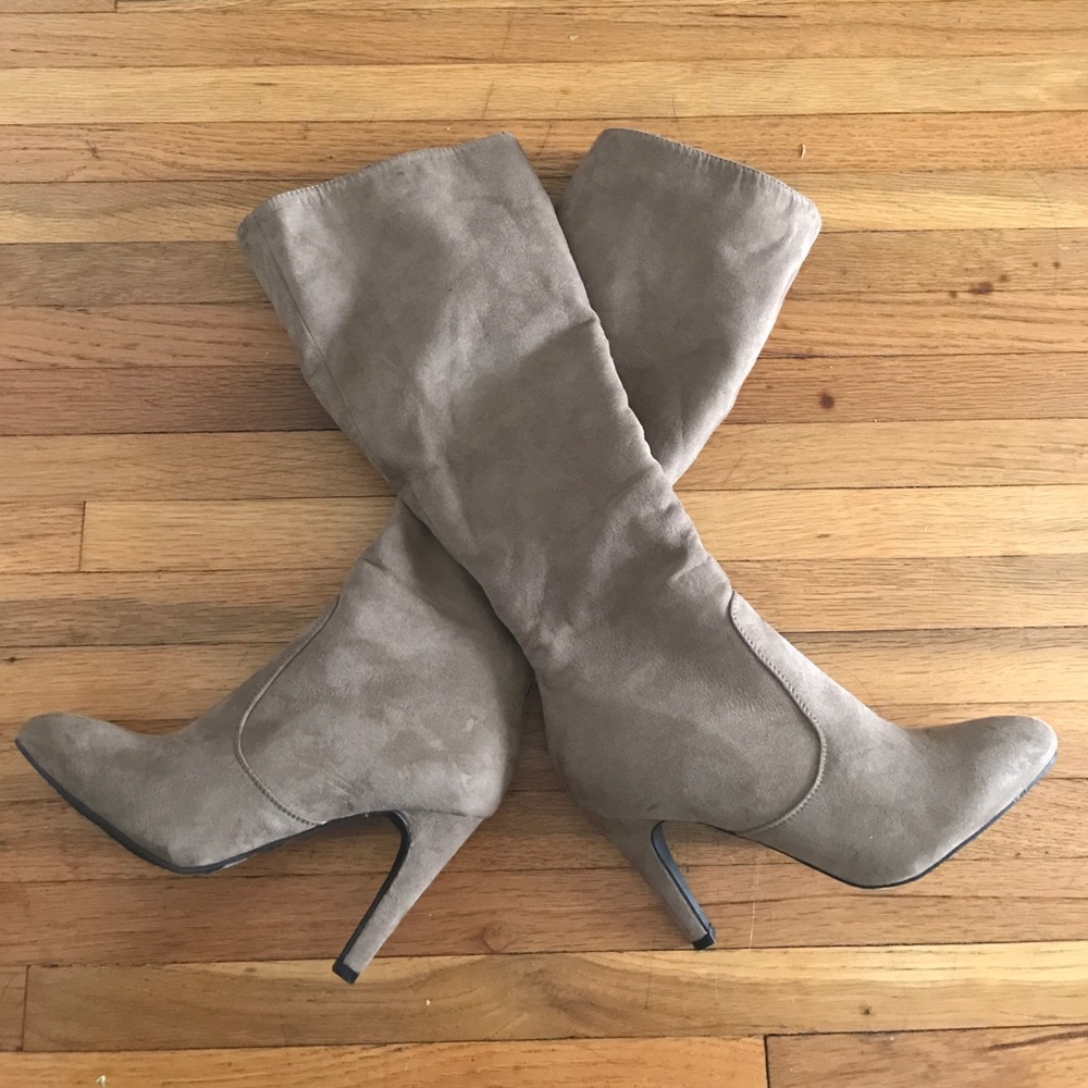 Forever 21 Tan Suede Boots with Heels