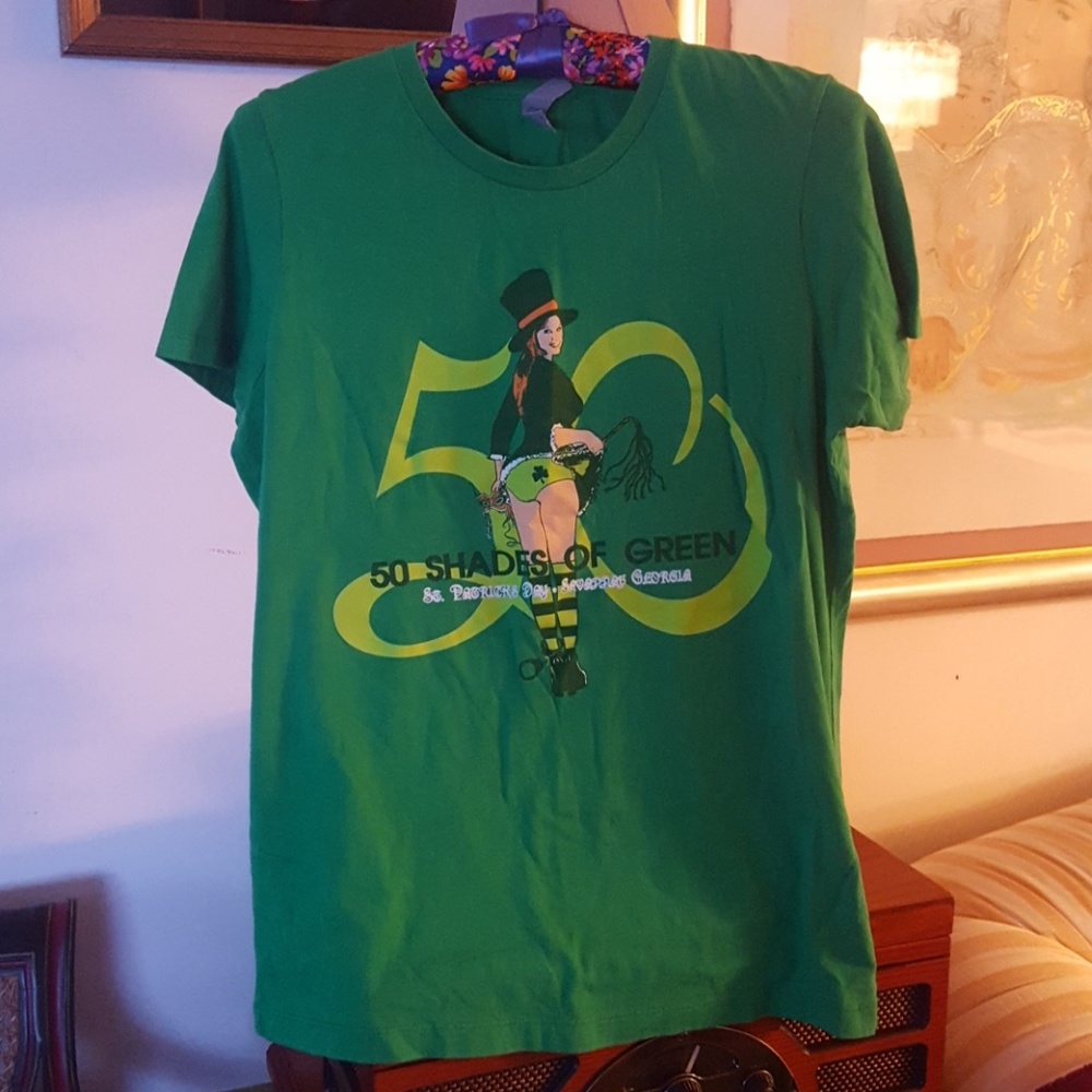 NEXT LEVEL SAINT PATRICKS T-SHIRT Size XL