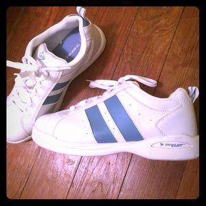 Bowling Shoes, Size 8, by Dunlop Sport FINAL PRICE