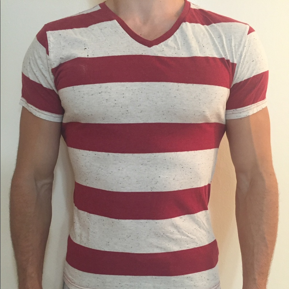 Carbon V-neck