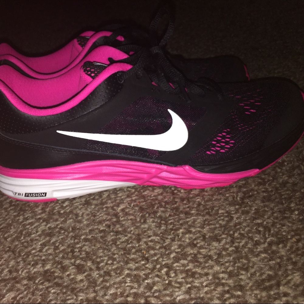nike running shoes