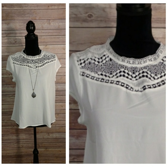 White Crocheted Short-Sleeved - Picture 4 of 8