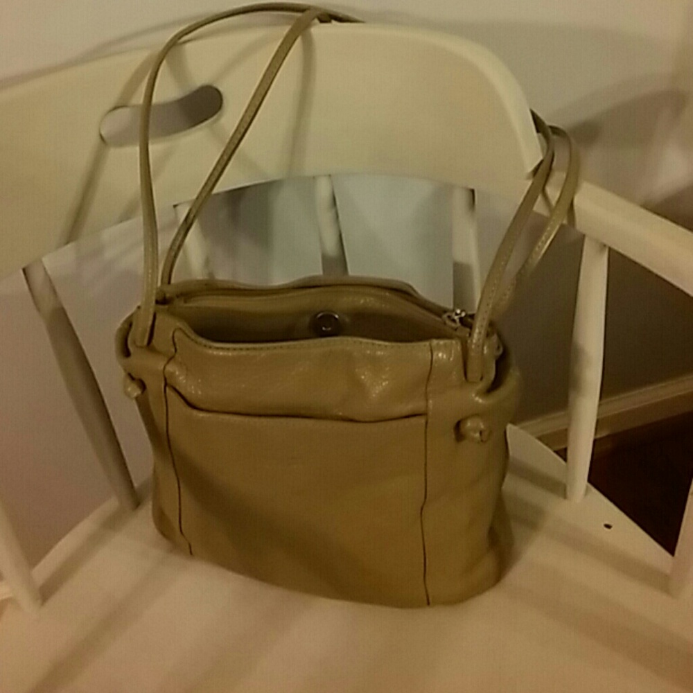 Purse - Picture 2 of 8