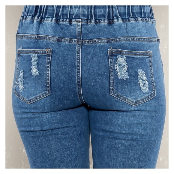 Ripped Denim “Host Pick”💕 - Picture 6 of 6