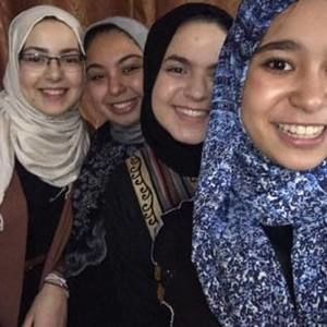 Meet your Posher, Laila