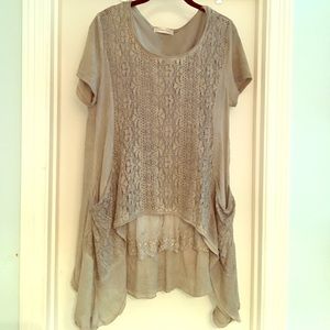 Simply Couture - Lacey short-sleeve top.