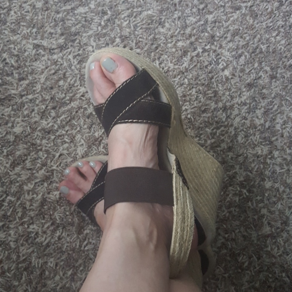 Comfortbale Mia wedge sandals