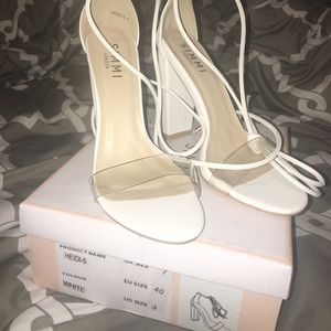 BRAND NEW Simmi London size 9 white & clear heels