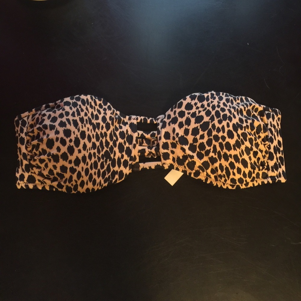 Strapless bikini top