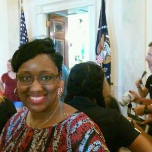 Meet your Posher, Elva