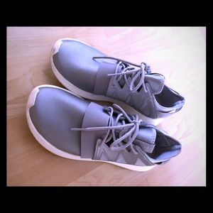 Adidas Women's Originals Tubular👟👟👟