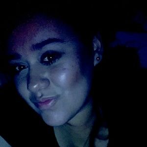 Meet your Posher, Daniela