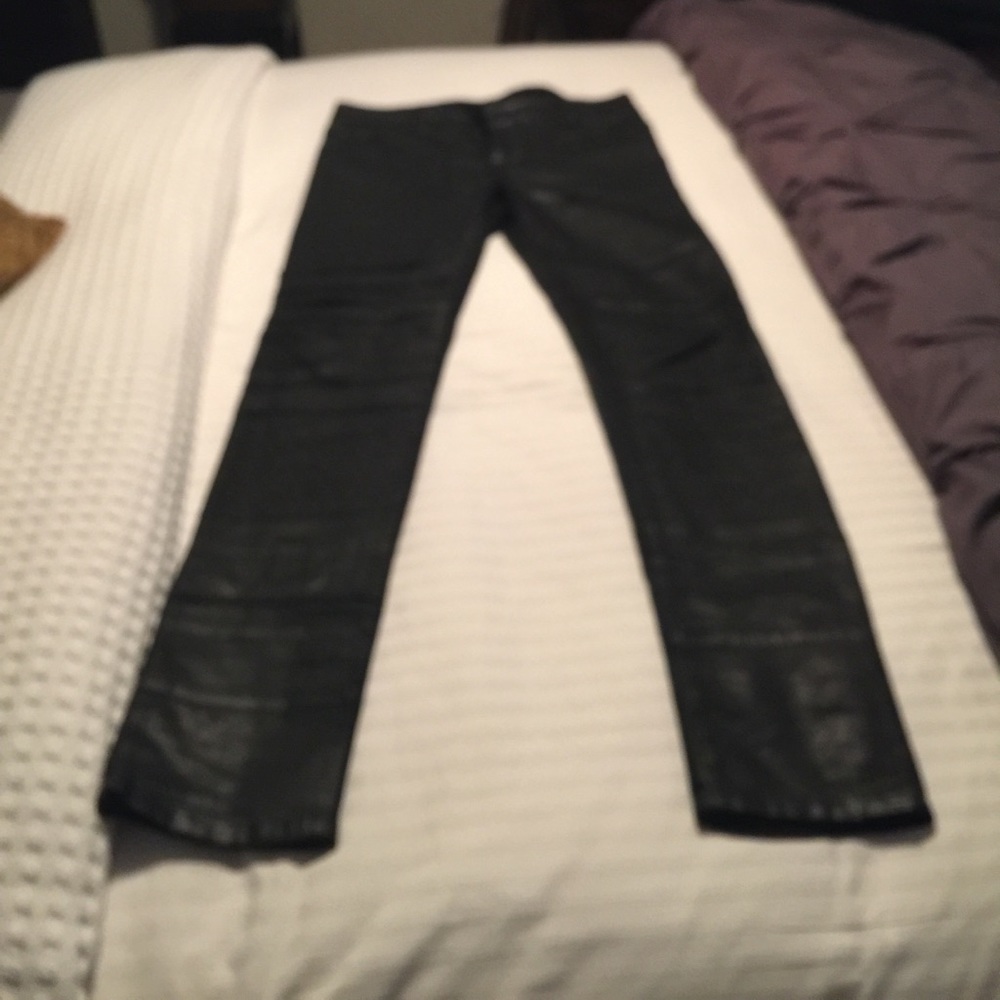 Skinny coated distressed jeans black