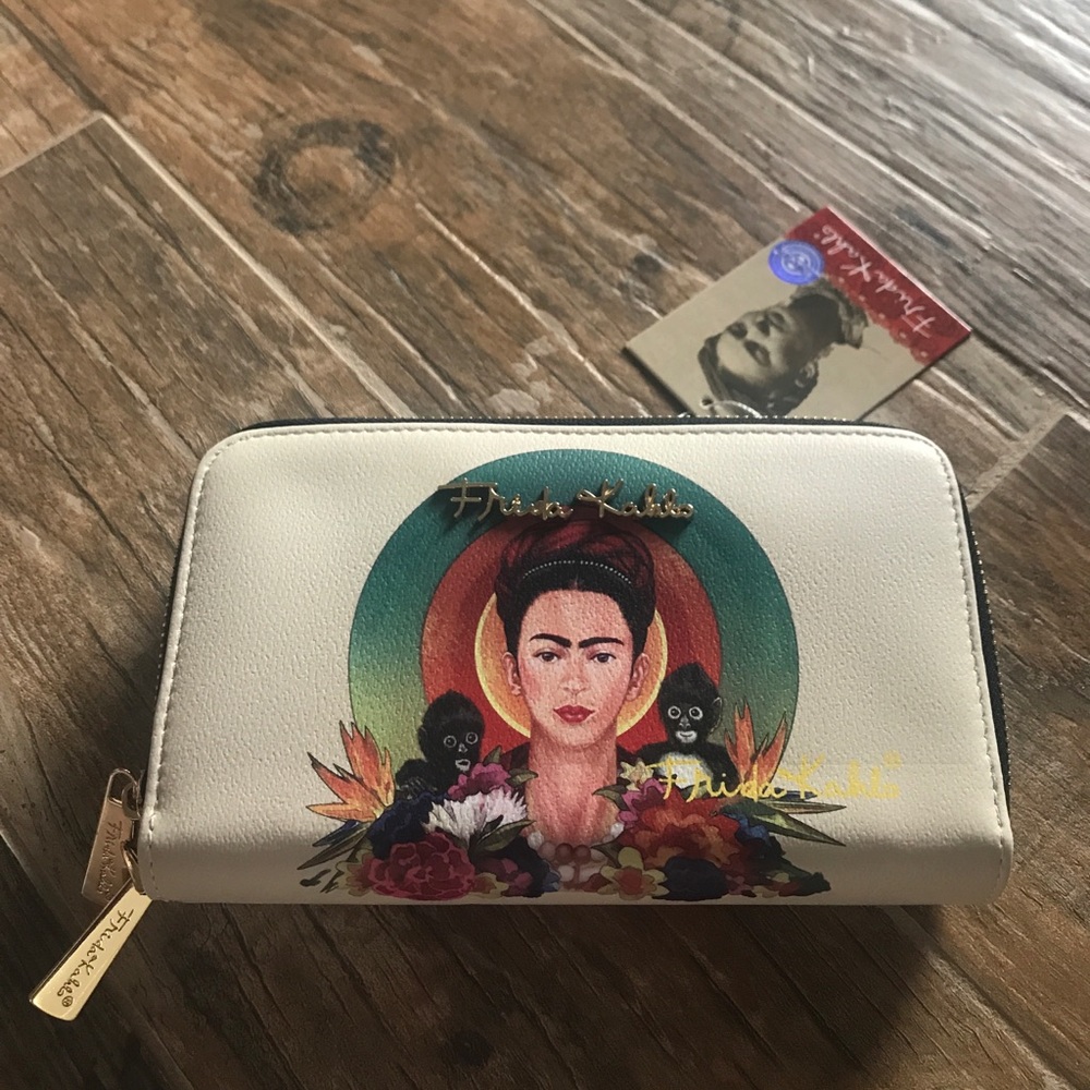 BNWT AUTHEN.Black Frida Kahlo double zipper wallet