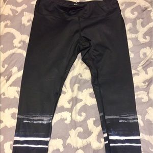 Cropped workout leggings