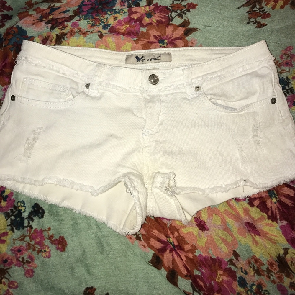 WET SEAL SHORTS