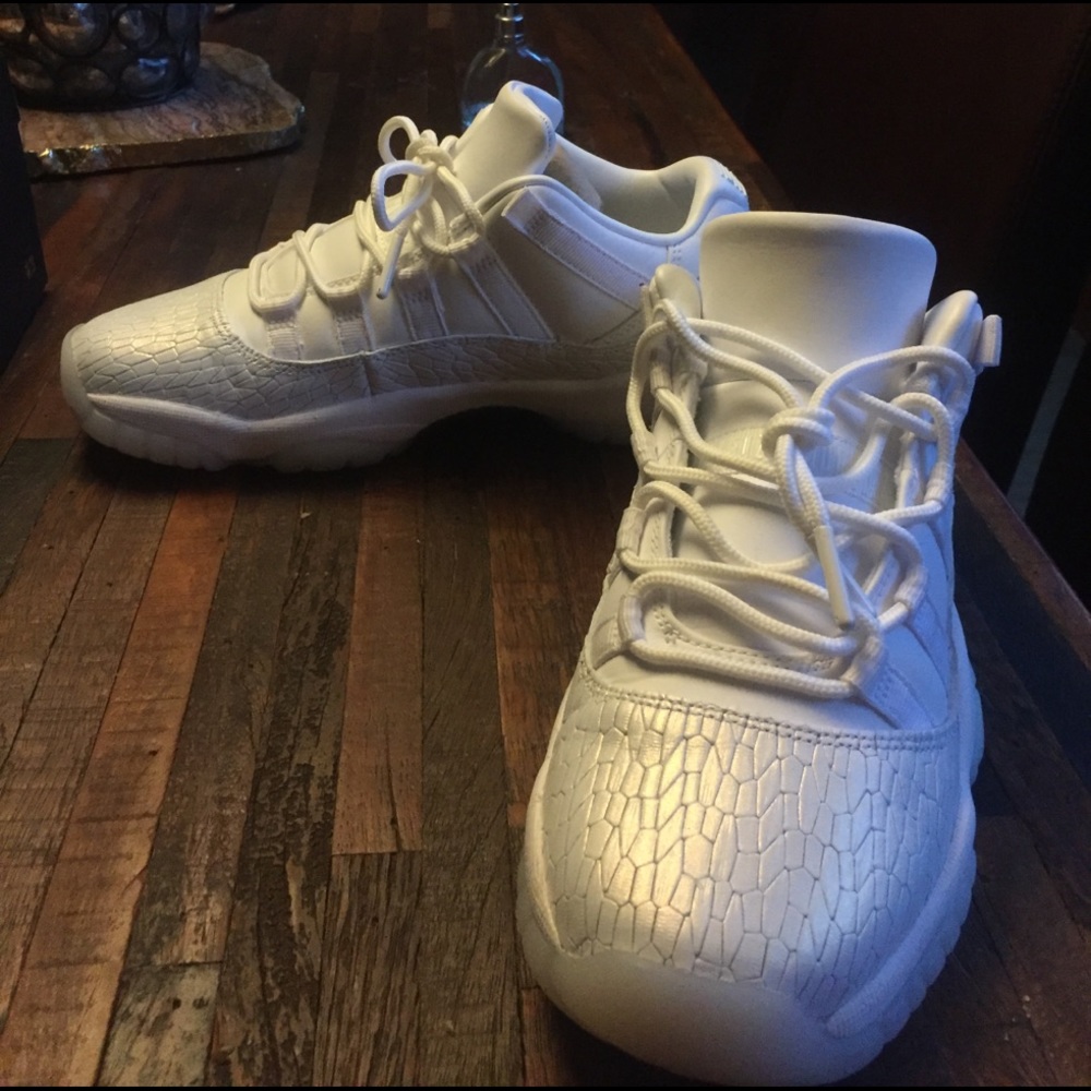 Air Jordan 11 Retro Low "Heiress"