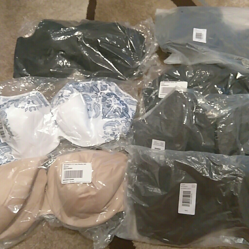 7 lot's of 44h bra