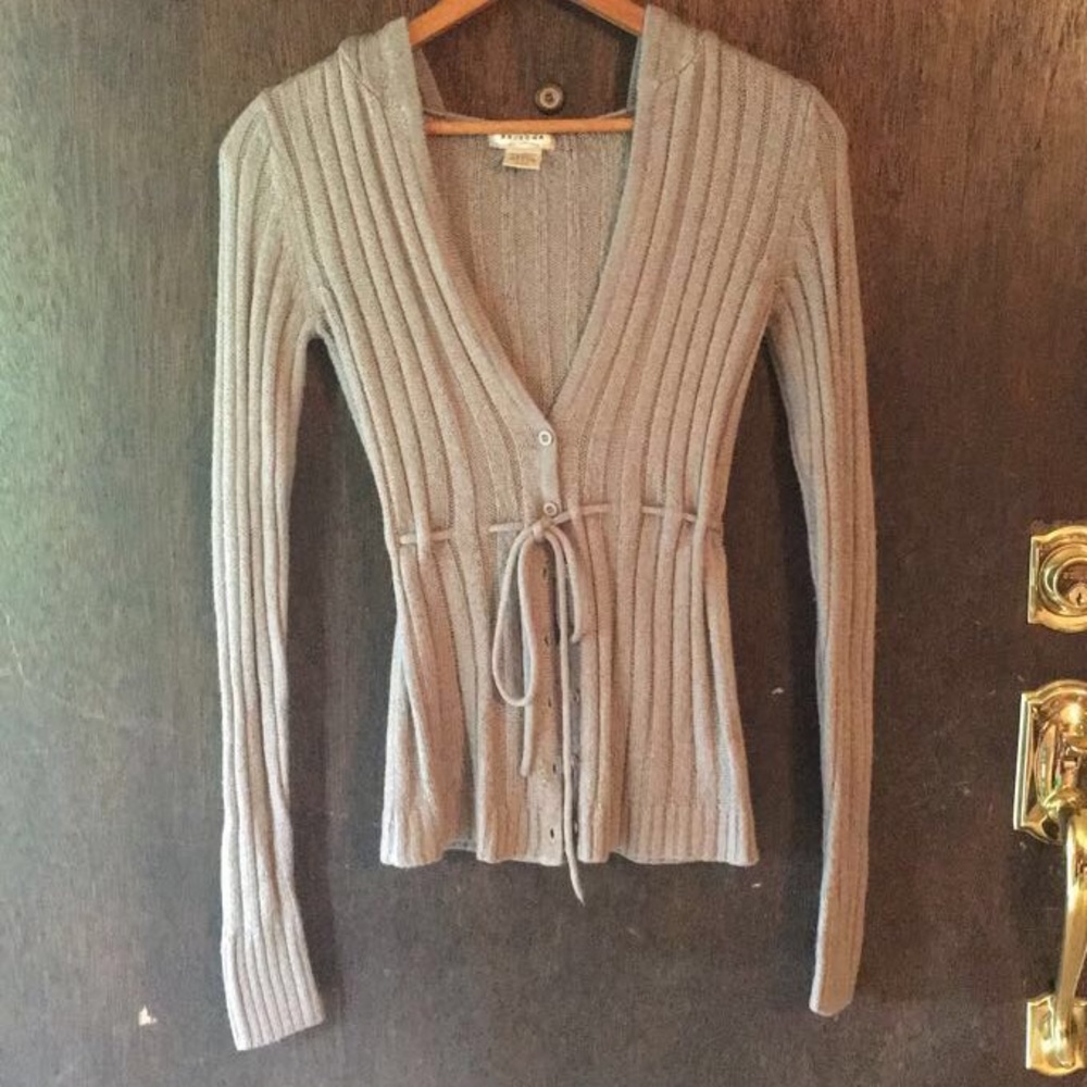 LIGHT Brownish Gray sweater!