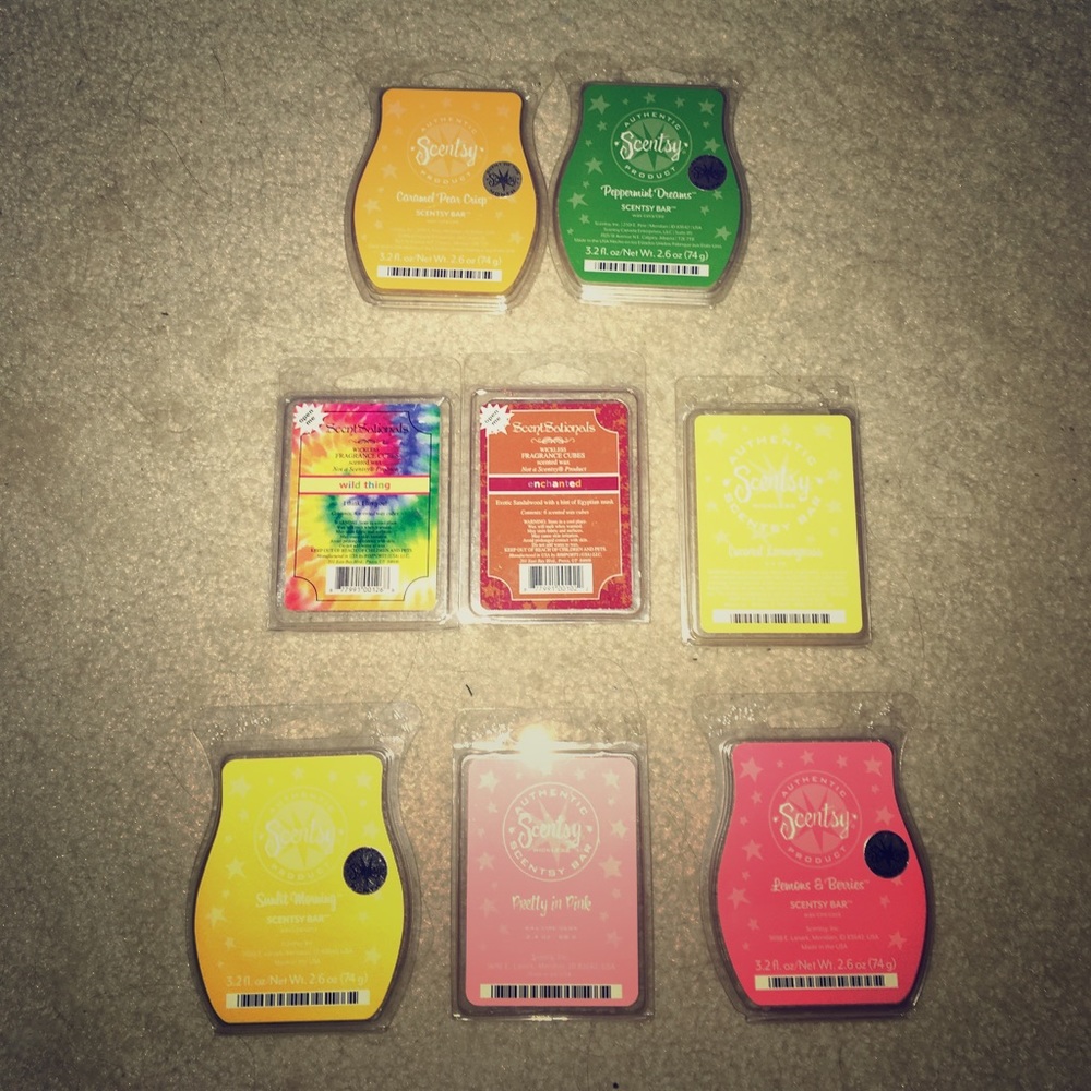6 Scentsy bars 2 ScentSationals