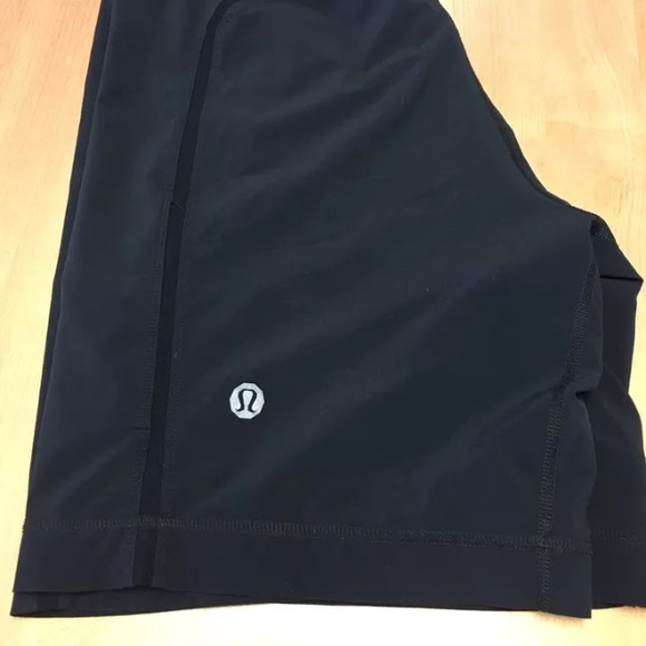 lululemon athletica Other - Lululemon MENS black shorts sz L