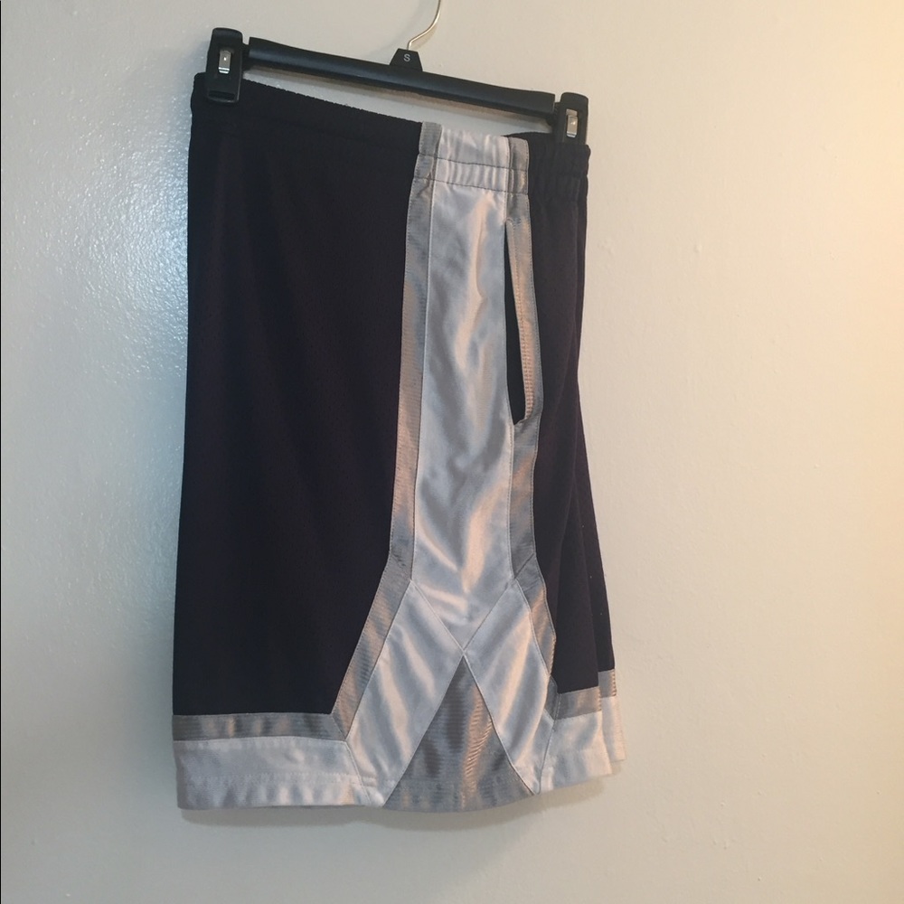 FINL 365 athletic shorts