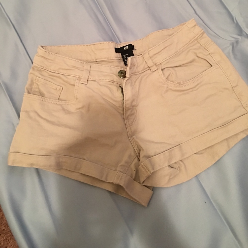 Khaki shorts