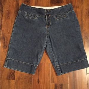 Madison denim Bermuda shorts size 8