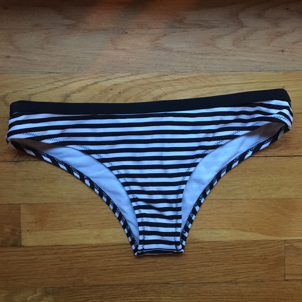 Striped bikini bottoms NEVER WORN