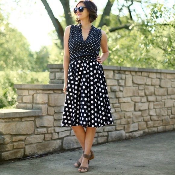 Modcloth Vintage Sleeveless Tunic in Polka Dots - Picture 7 of 8